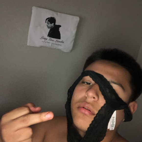 schoolboycris